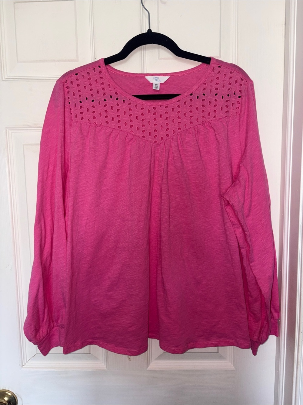Time and Tru Long Sleeve Embroidered Top Pink Size XXL